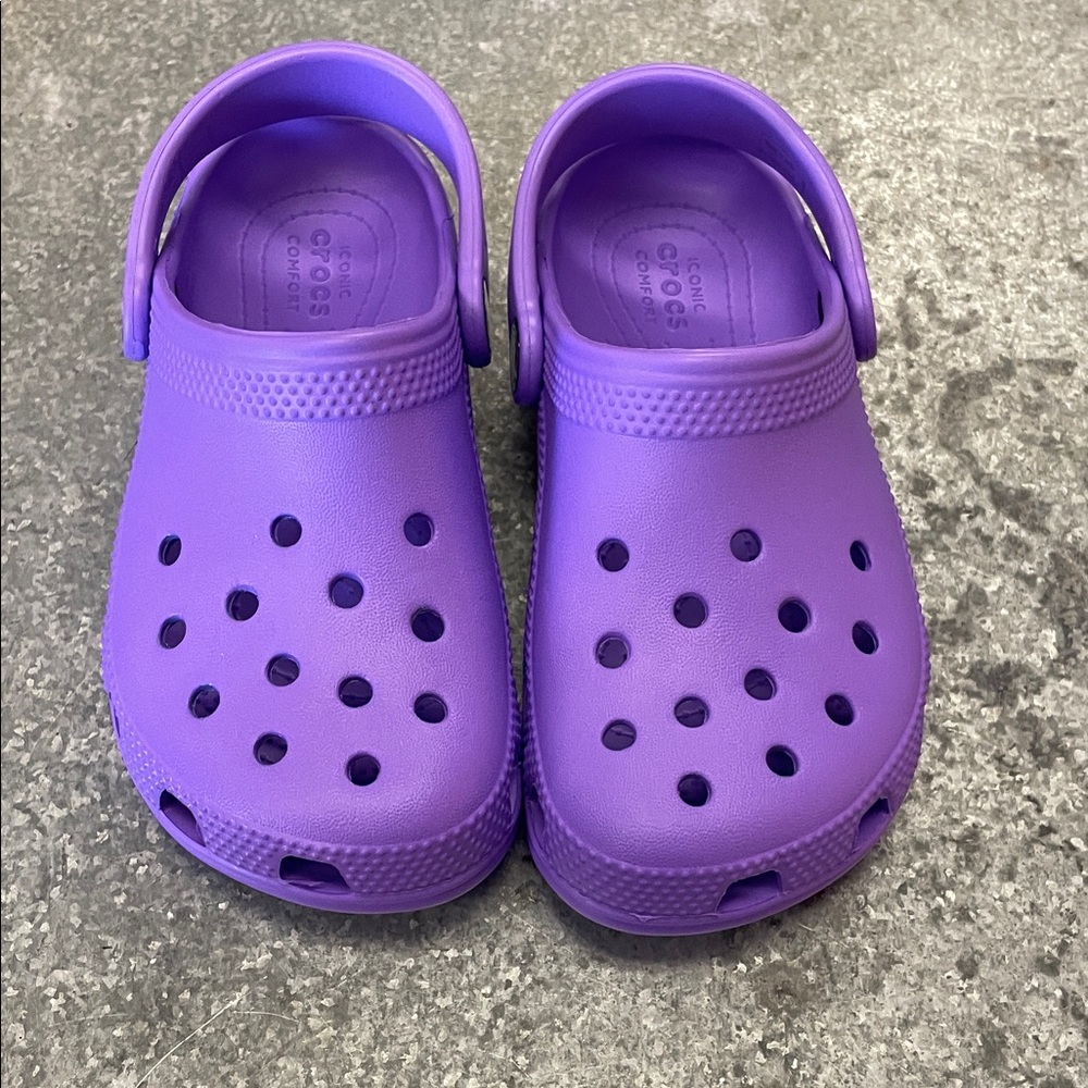 CROCS Kids Vibrant Purple Sandals